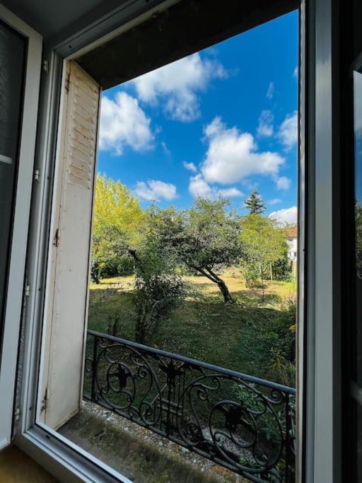 Grand F2 Proche Du Centre Ville. Chalons-en-Champagne Exterior photo